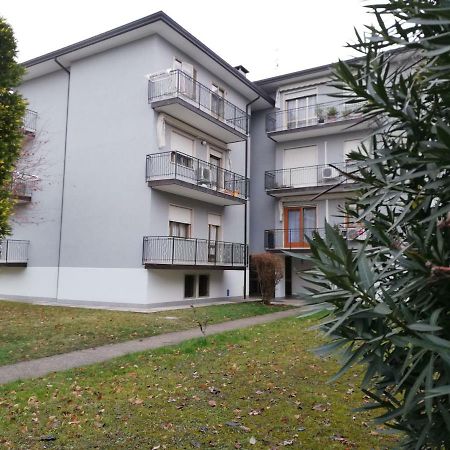Casa Vacanza E Per Lavoro Elena E Carla Spinea Exterior photo